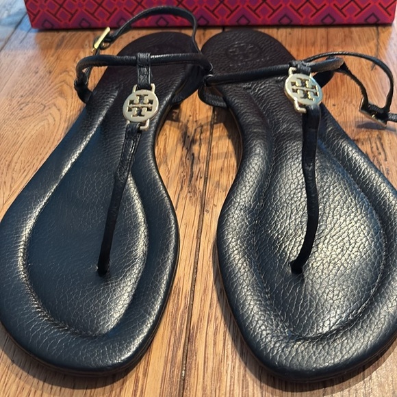 NIB Tory Burch Emmy Sandal. Size 11 - Picture 2 of 7